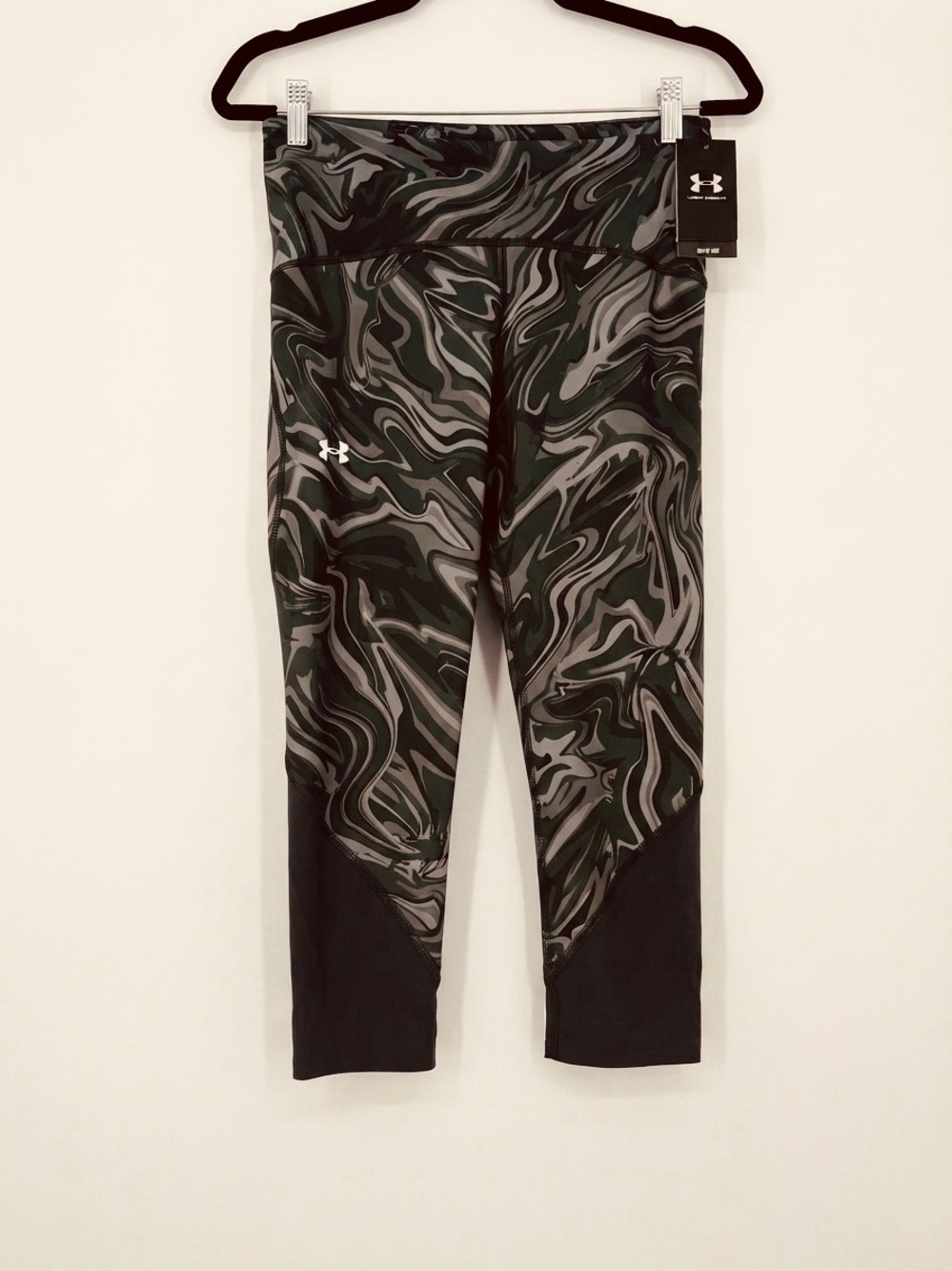 Under Armour Marble Swirl Crop Compression Leggings -Black & Gray Size Large NWT